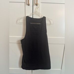 Lululemon High Neck Vented Tank in black • Size 8 running yoga Pilates